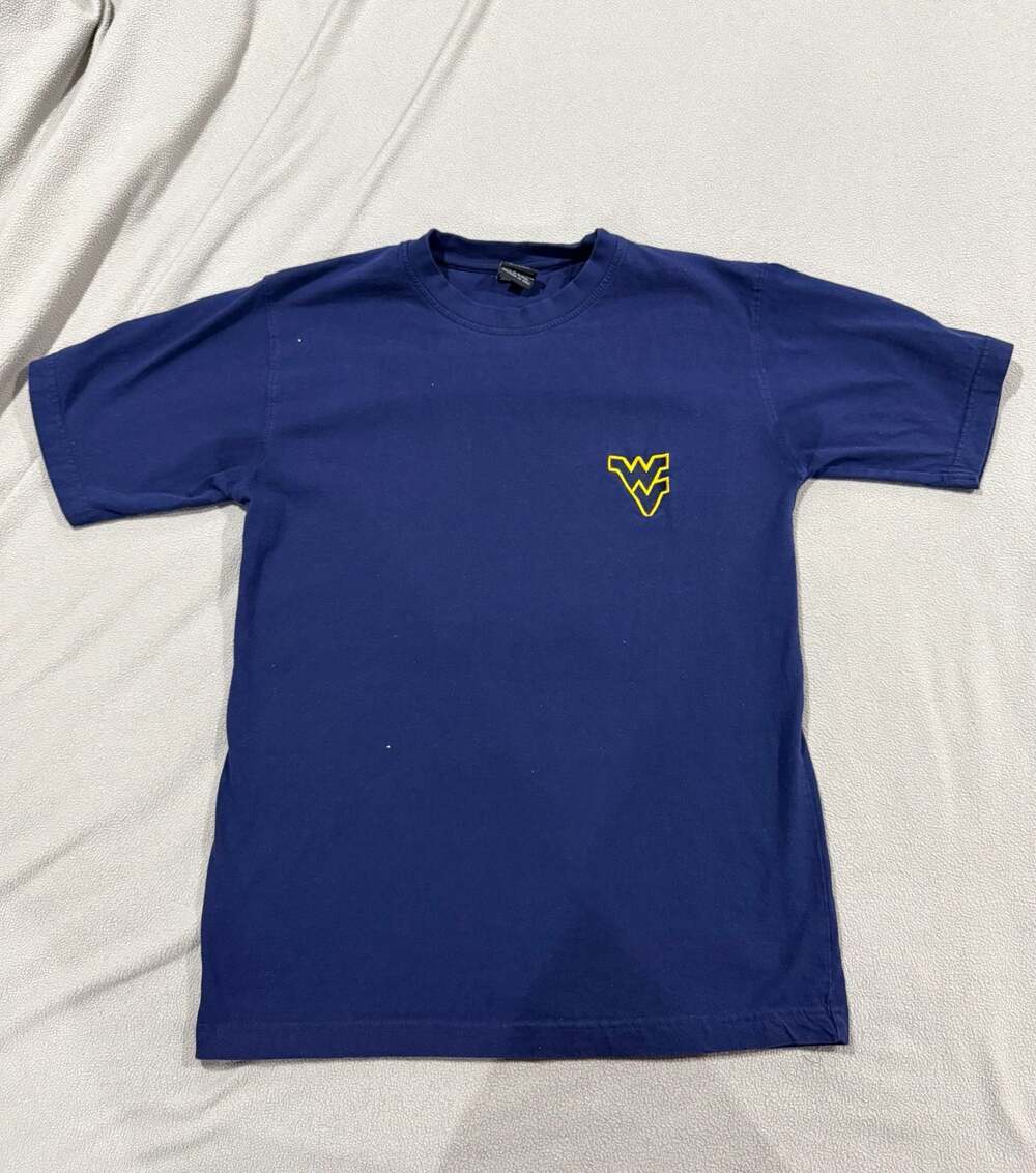 Starter West Virginia Mountaineers Navy T-Shirt Medium Embroidered